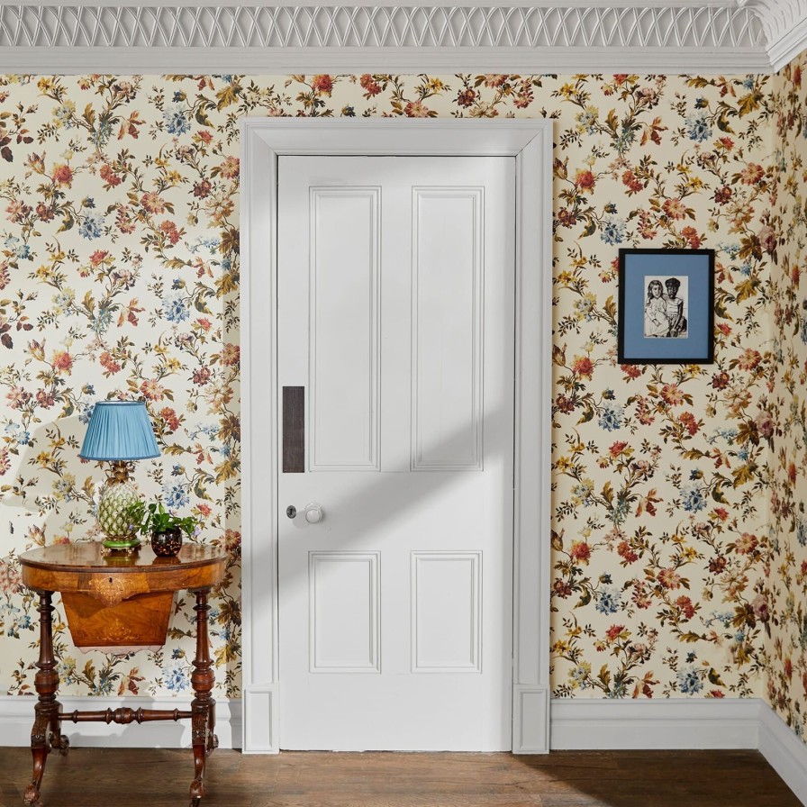 Wallpaper House of Hackney | Rosetta Wallpaper-Ecru