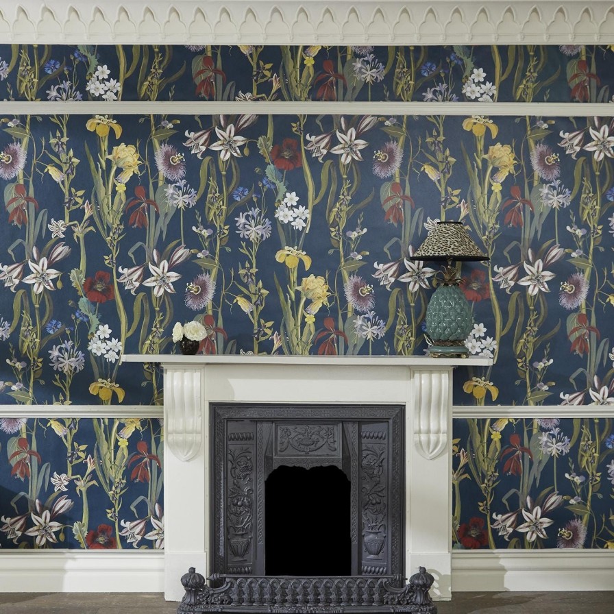 Wallpaper House of Hackney | Flora Delanica Wallpaper-Midnight