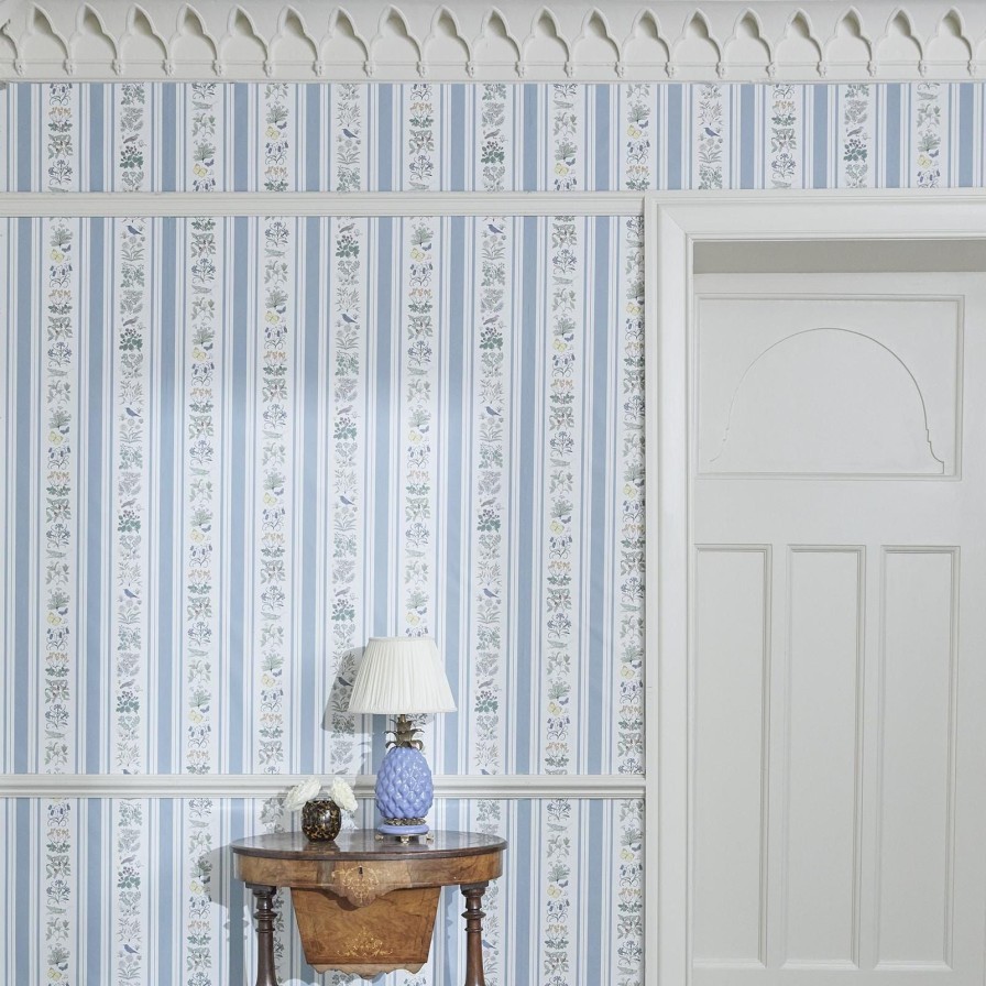Wallpaper House of Hackney | Voysey'S Garden Wallpaper-Off White & Ether Stripe