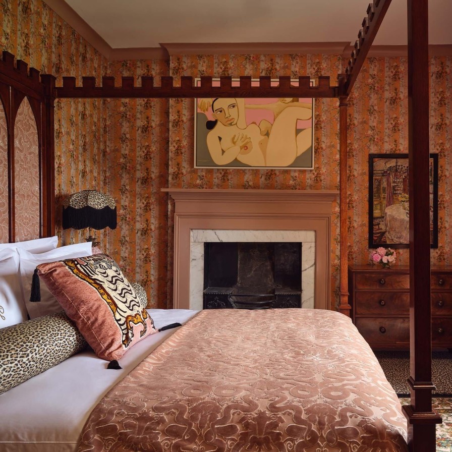 Furnishings House of Hackney Bedding | Anaconda Velvet Blanket-Dusky Pink