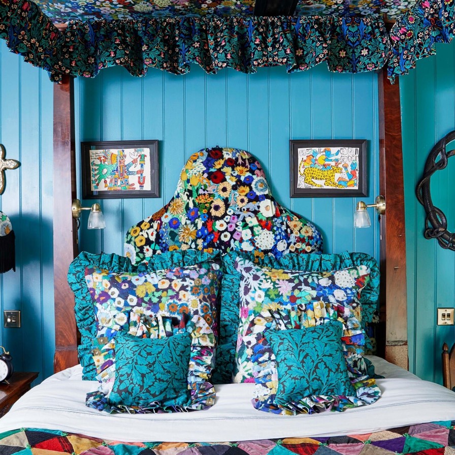 Accessories House of Hackney Floral Cushions | Woodstock Large Quercus Emerald Frilled Velvet Cushion-Meadow