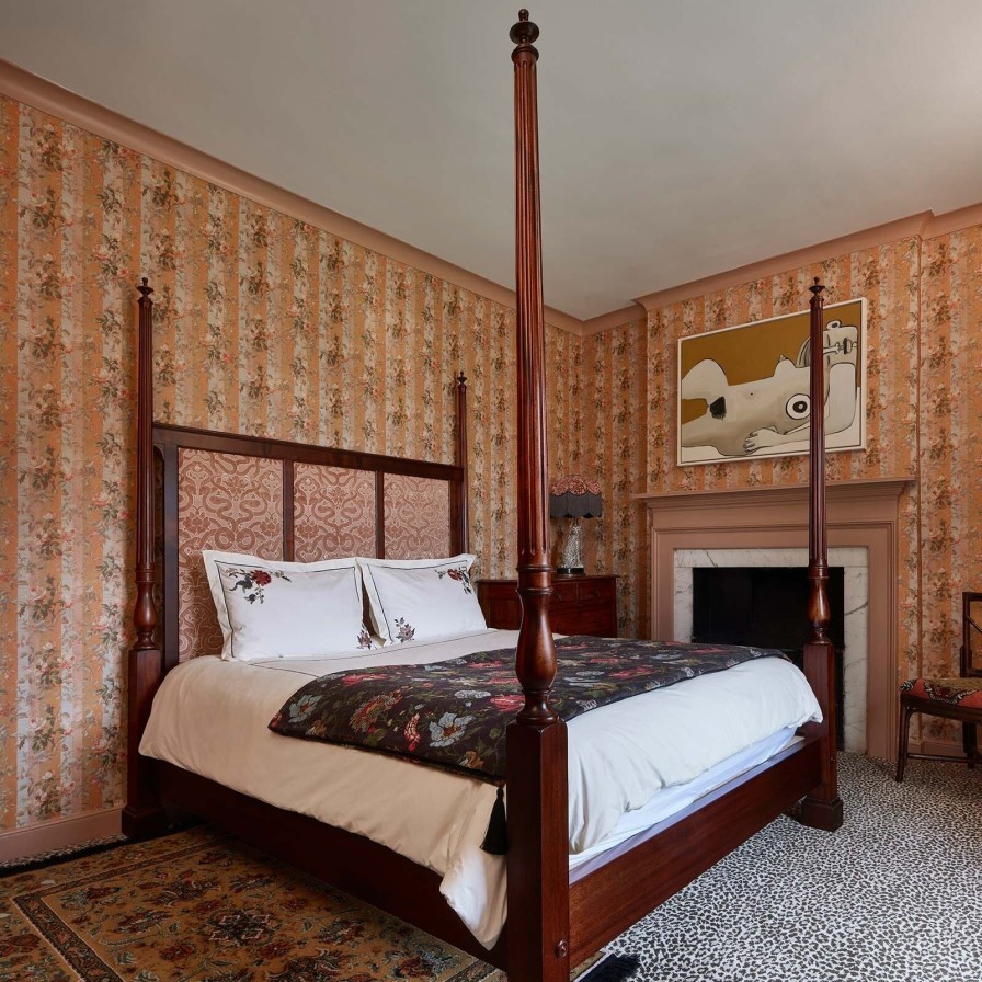 Furnishings House of Hackney Beds | Camelot Bed