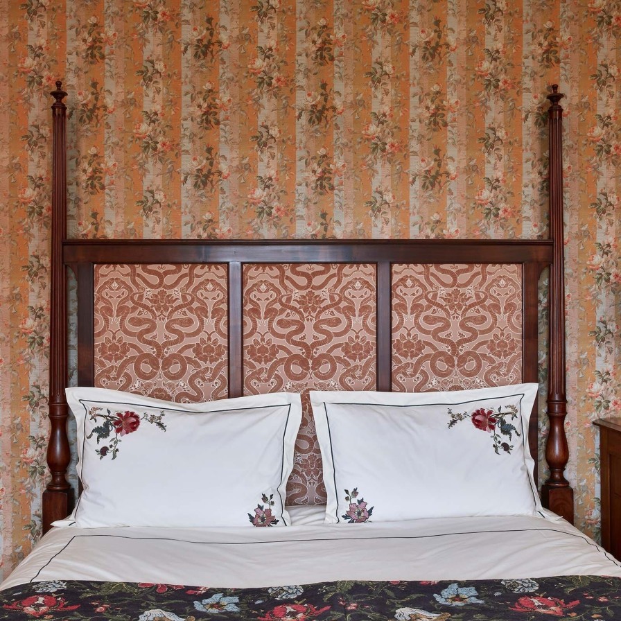 Furnishings House of Hackney Beds | Camelot Bed